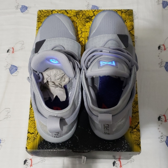 PlayStation Paul George Light Up Nikes - Picture 4 of 5